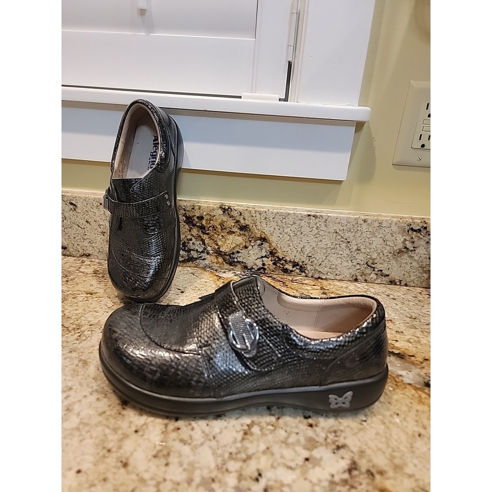 Alegria By PG Lite Shoes Khloe Gray Snakeskin Clogs Leather Women's 41 US 10.5